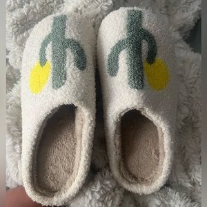 Cactus House Shoe Slippers